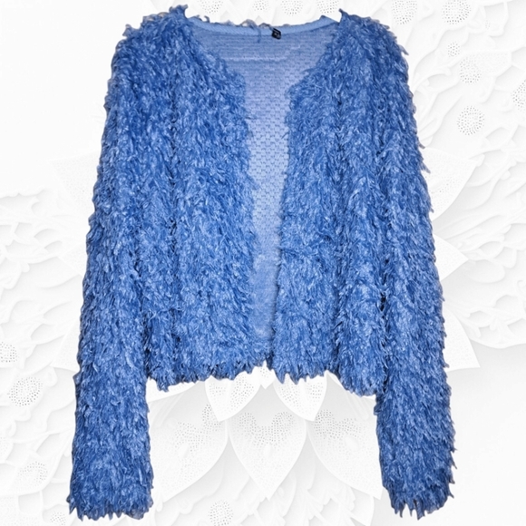 Zara Blue Fluffy Textured Long Sleeve Cropped Jacket Size XL - Picture 3 of 7